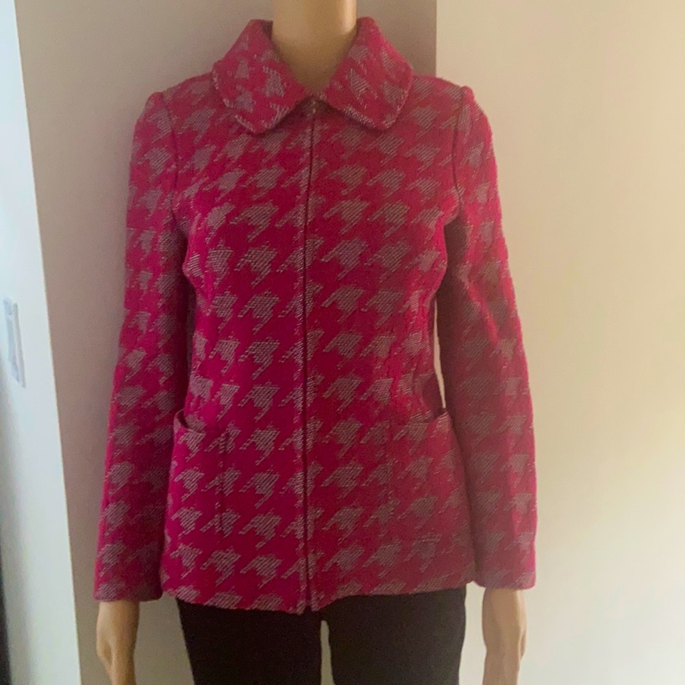 ST. John blazer, excellent condition , size 4